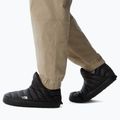 Papuci de iarnă pentru bărbați The North Face Thermoball Traction Bootie negru / alb 13