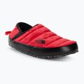 Papuci de iarnă pentru bărbați The North Face Thermoball Traction Mule V roșu/negru