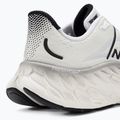 Încălțăminte de alergat pentru bărbați New Balance WMOREV4 albă NBMMORCW4 8