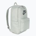 Rucsac Nike Heritage 25 l light silver/smoke grey 2