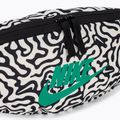 Borsetă Nike Heritage Waistpack 3 l black/coconut milk/stadium green 4