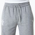 Pantaloni pentru bărbați New Era MLB Essentls Jogger New York Yankees grey med 4