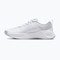 Încălțăminte de antrenament pentru femei Nike MC Trainer 3 white/photon dust/metallic platinum 2