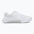 Încălțăminte de antrenament pentru femei Nike MC Trainer 3 white/photon dust/metallic platinum 2