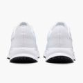 Încălțăminte de alergare pentru femei Nike Run Defy white / pure platinum / black 4