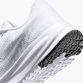 Încălțăminte de alergare pentru femei Nike Run Defy white / pure platinum / black 9