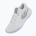 Încălțăminte de volei pentru femei Nike Hyperquick Court Flight SE smmit white/metalic silver/pure platinum 14