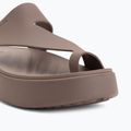 Papuci pentru femei Crocs Getaway Platform Toe Loop truffle 7
