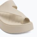 Șlapi pentru femei Crocs Getaway Platform Toe Loop sandstone 7
