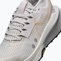 Încălțăminte de alergare pentru femei Nike Zegama 2 vast grey/sanddrift/summit white/black 9