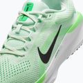 Încălțăminte de alergare pentru bărbați Nike Winflo 11 barely green / black / green strike 9