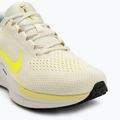 Încălțăminte de alergare pentru bărbați Nike Winflo 11 coconut milk/neon yellow/light zitron/volt 7