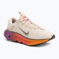Încălțăminte de antrenament pentru femei Nike Motiva SE pearl white/pale ivory/vivid purple/mtl gold grain