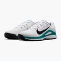 Încălțăminte de tenis pentru bărbați Nike Vapor 12 white / black / radiant emerald 10