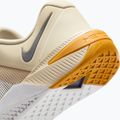 Încălțăminte de ridicare greutăți pentru bărbați Nike Metcon 10 light khaki/gold leaf/iron grey 9
