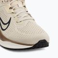Încălțăminte de alergare pentru femei Nike Quest 6 light khaki/sail/metallic gold/off noir 7