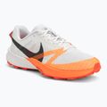 Încălțăminte de alergare pentru bărbați Nike Kiger 10 white/photon dust/total orange/black