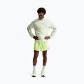 Pantaloni scurți bărbați Nike Stride Dri-Fit cu căptușeală tip slip 5" volt ice 2