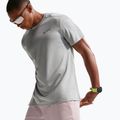 Pantaloni scurți de alergare pentru bărbați Nike Stride Dri-Fit Brief-Lined 7" particle rose 4