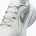 Încălțăminte de alergare pentru femei Nike Downshifter 14 off white/barely green/metallic silver 3
