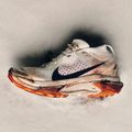 Pantofi de alergare pentru femei Nike ACG Zegama Trail summit white/phantom/safety orange/black 8