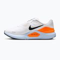 Încălțăminte de alergare pentru bărbați Nike Structure 26 white/hydrogen blue/total orange/black 2