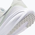 Încălțăminte de alergare pentru femei Nike Revolution 8 off white/barely green/metallic silver 5