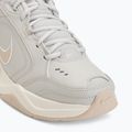 Încălțăminte de antrenament pentru bărbați Nike Air Monarch IV light bone/spruce aura/sanddrift 7