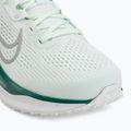 Încălțăminte de alergare pentru femei Nike Quest 6 barely green/white/metallic silver 7
