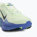 Încălțăminte de alergare pentru bărbați Nike Vomero 18 white/volt tint/sapphire/black spruce 7
