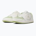 Încălțăminte pentru femei Nike Jordan Court Connect Low sail/olive aura 3