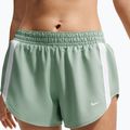 Pantaloni scurți de antrenament pentru femei Nike One Woven steam/white/white 5