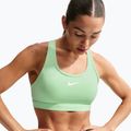 Sutien de antrenament Nike Swoosh cucumber calm/white