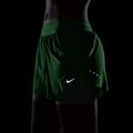 Pantaloni scurți de alergare pentru femei Nike Swift Mid-Rise 2in1 illusion green 8