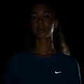 Tricou de alergare pentru femei Nike Tempo work blue 4