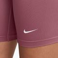 Pantaloni scurți de antrenament pentru femei Nike Pro Seamless pink smoke/white 4