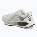 Încălțăminte de alergare pentru femei Nike Vomero 18 summit white/sail/metallic silver 3