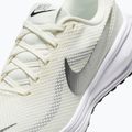 Încălțăminte de alergare pentru femei Nike Revolution 8 sail/white/black/metallic silver 7