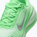 Încălțăminte de alergare pentru femei Nike Vomero Plus white/illusion green/metallic silver 7