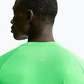 Tricou de alergare pentru bărbați Nike Stride green spark 5