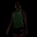Tricou de alergare pentru femei Nike Swift Dri-Fit Tank Top illusion green 7