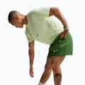 Pantaloni scurți de alergare pentru bărbați Nike Miler forest green 4
