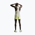 Tricou de alergare pentru bărbați Nike AeroSwift Light Bone 2