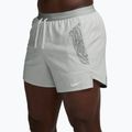 Pantaloni scurți de alergare pentru bărbați Nike Stride grey fog 3