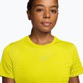 Tricou de alergare pentru femei Nike Swift Aero-FIT lemon venom/white 3