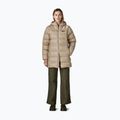 Palton cu puf pentru femei Patagonia Fitz Roy Down Parka pumice 2