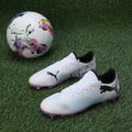 Încălțăminte de fotbal PUMA Future 7 Play FG/AG puma white/puma black/poison pink 14