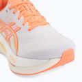 Pantofi de alergare pentru femei ASICS Sonicblast 2 alb/coral soare 7