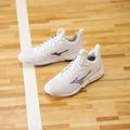 Pantofi de volei Mizuno Wave Luminous 3 alb/albastru bellwether/belairblu 13