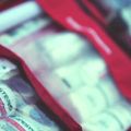 Trusă turistică Lifesystems Camping First Aid Kit roșie LM20210SI 5